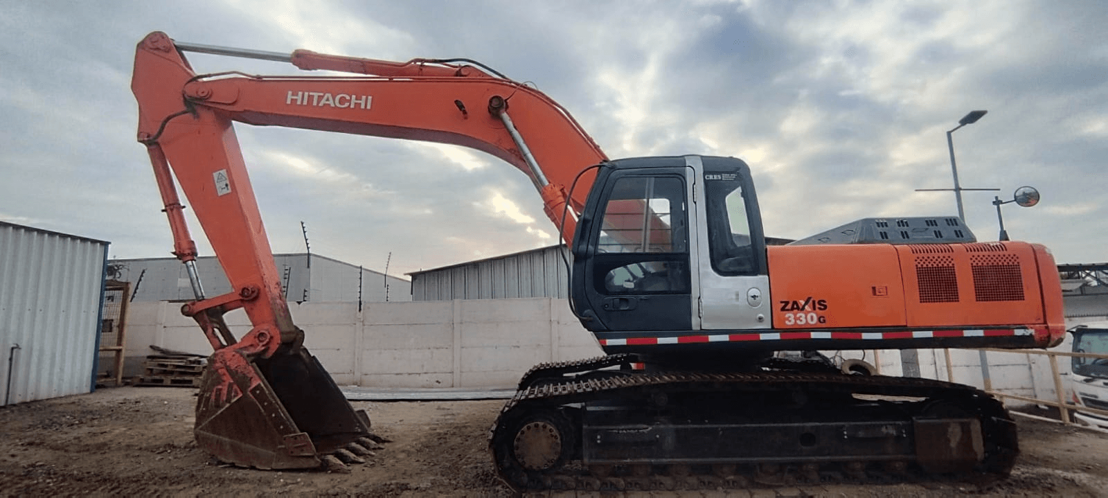 Excavadora Hitachi Zaxis 330g año 2015