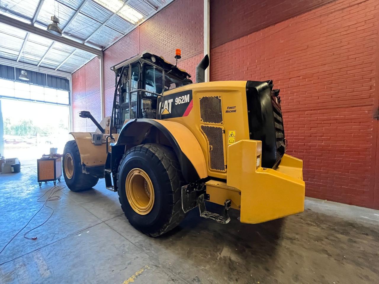 Cargador Frontal Caterpillar 962M Año 2020 11.900 horas